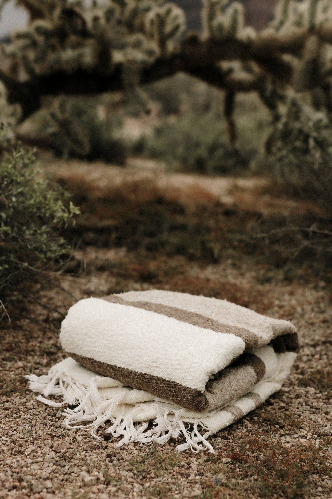 Plaid tissé main Grès - Conceptstore Royan