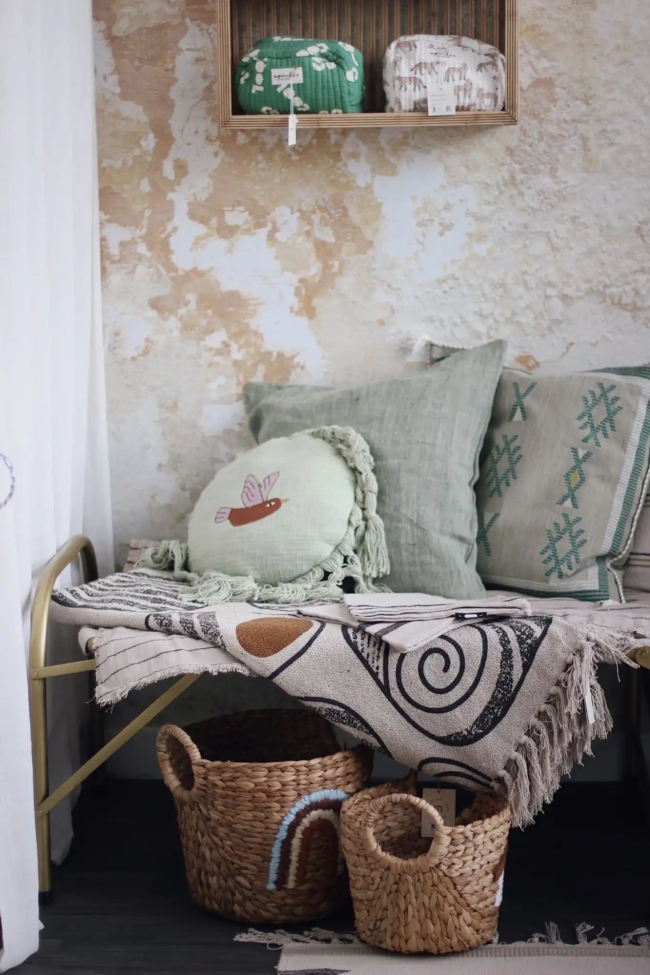 Seea Concept Store Royan, décoration, accessoires, céramique artisanale, cadeaux 